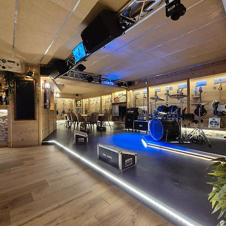Del Vino Bar A Vin & Guitares Appartement Sauna Terrasse Garage Orchamps-Vennes Kültér fotó